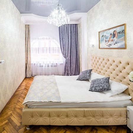 Designer Apartment Зі Світлом! Lwów Zewnętrze zdjęcie