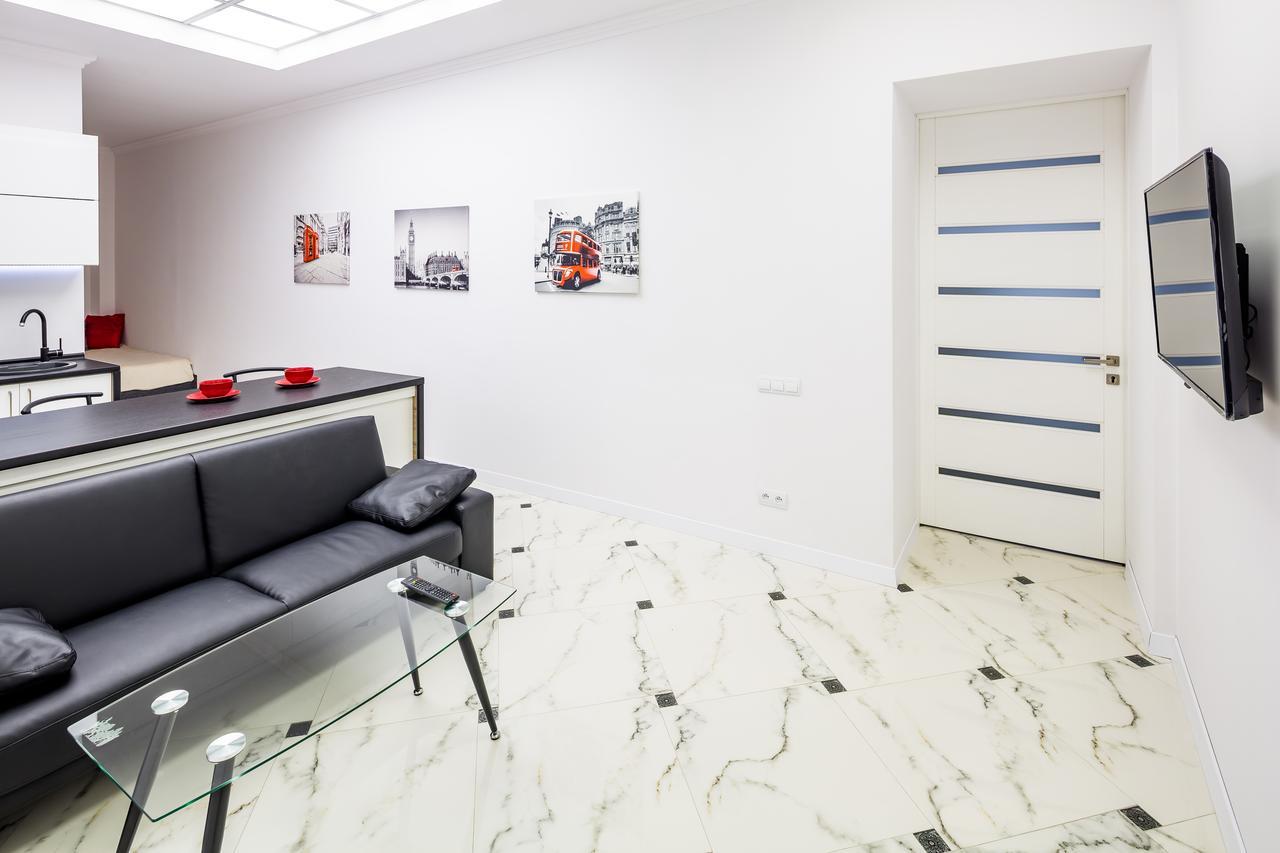 Designer Apartment Зі Світлом! Lwów Zewnętrze zdjęcie
