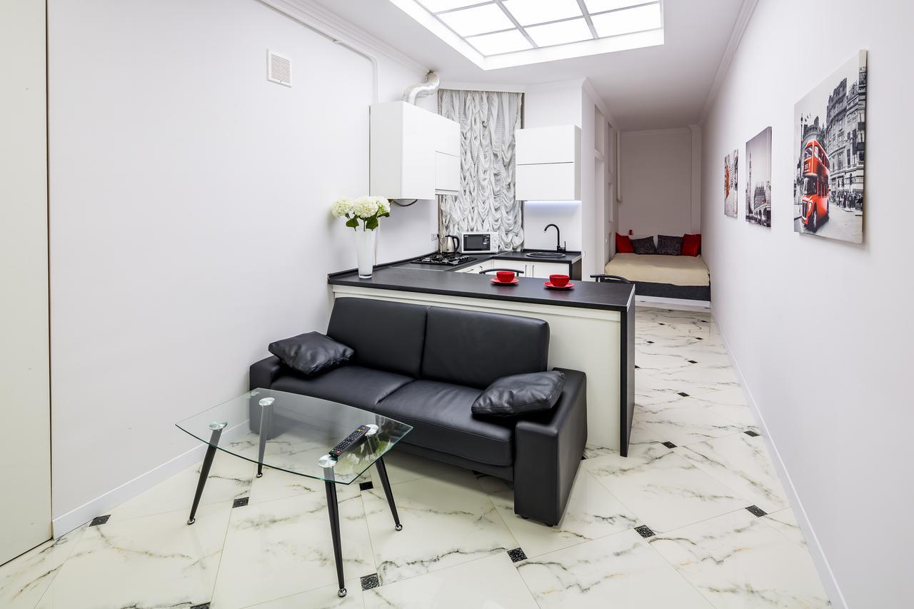 Designer Apartment Зі Світлом! Lwów Zewnętrze zdjęcie