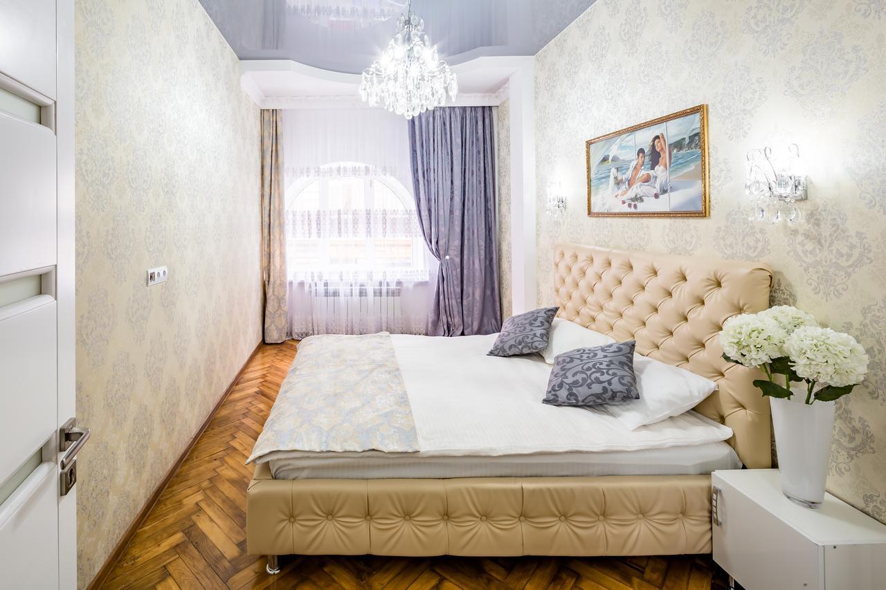 Designer Apartment Зі Світлом! Lwów Zewnętrze zdjęcie