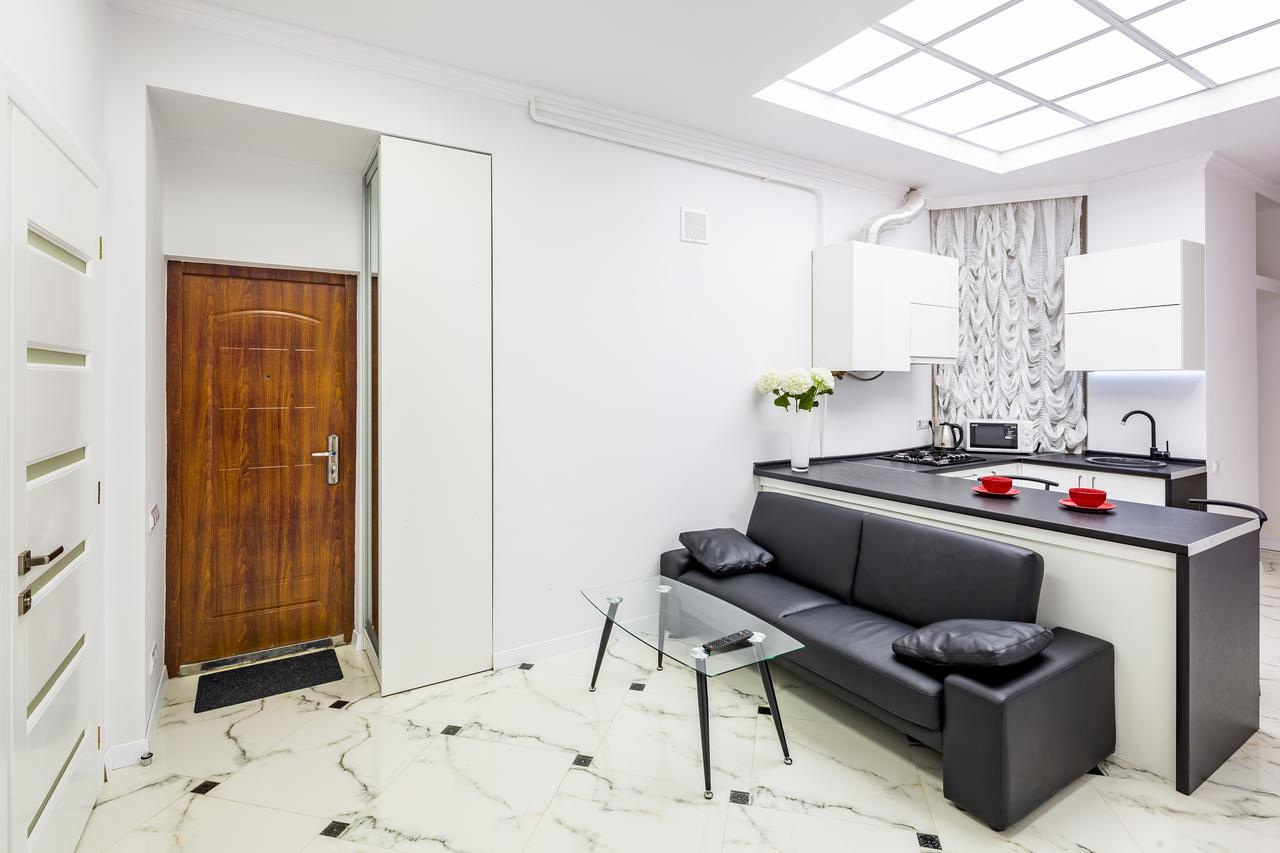 Designer Apartment Зі Світлом! Lwów Zewnętrze zdjęcie